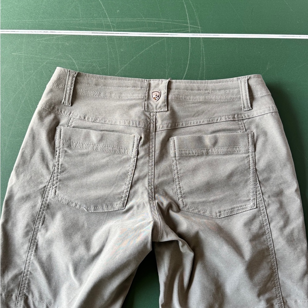Kuhl light sage active hiking shorts size 2. Like new. Outdoor trail mid thigh